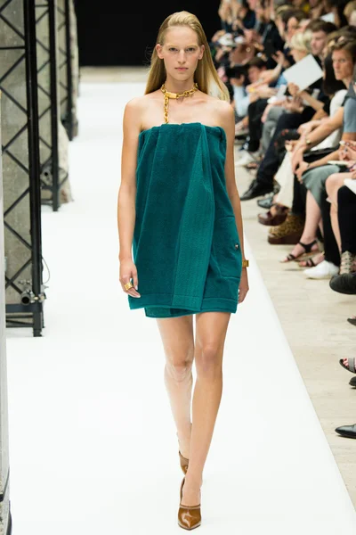 Look 33